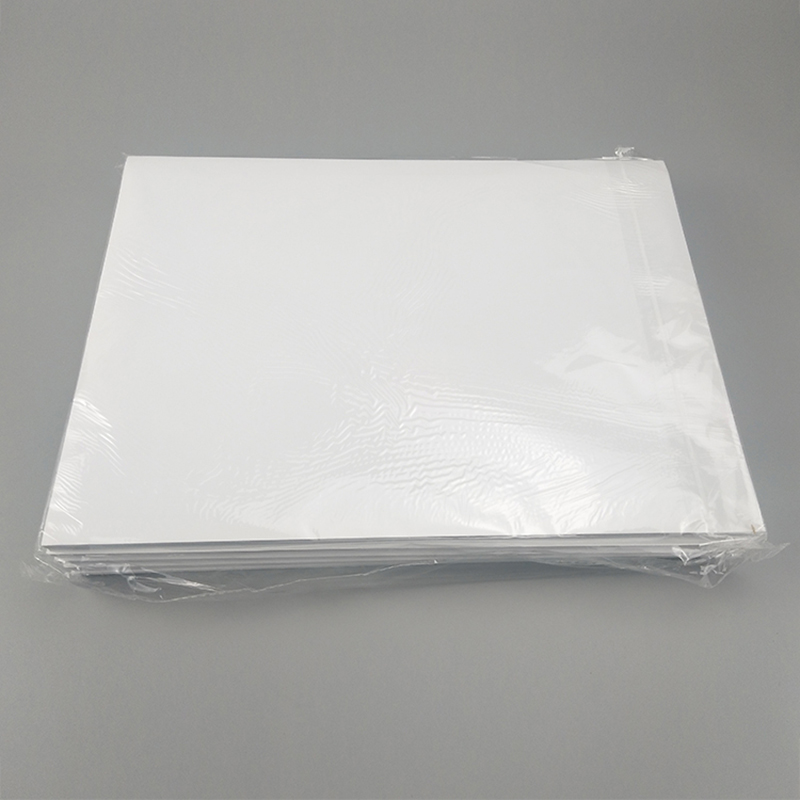 DCR podložka biele pozadie