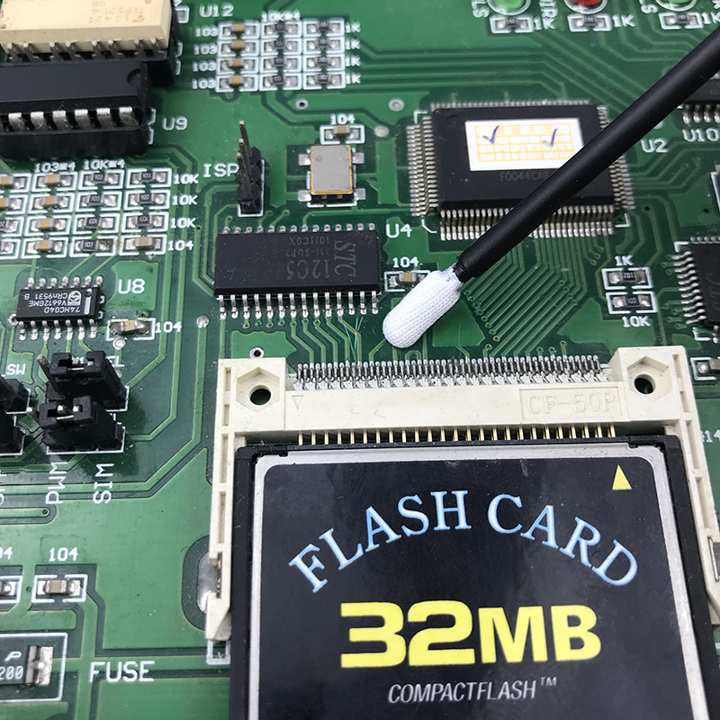 Pletený polyesterový hrot